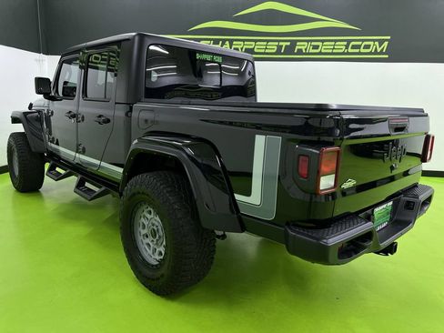 Used 2024 Jeep Gladiator Sport AWD/4WD image 7