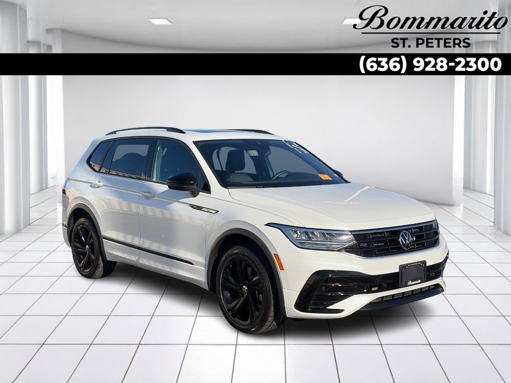 Used 2023 Volkswagen Tiguan SE R-Line AWD/4WD image 1