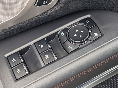 New 2025 Ford Expedition Active image 24