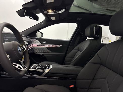 New 2026 BMW i7 xDrive60 w/ Executive Package AWD/4WD image 12