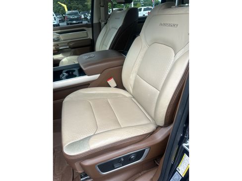 Used 2021 RAM 1500 Laramie AWD/4WD image 16