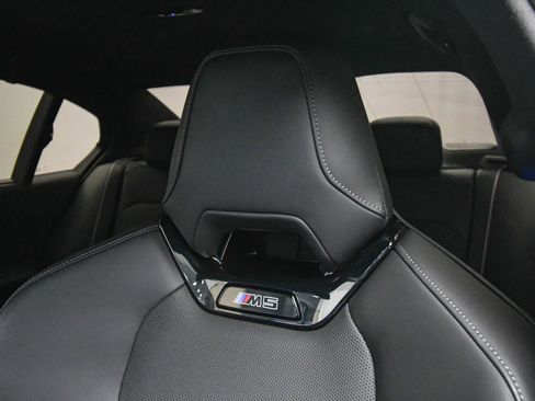 Used 2025 BMW M5 w/ Carbon Package image 53