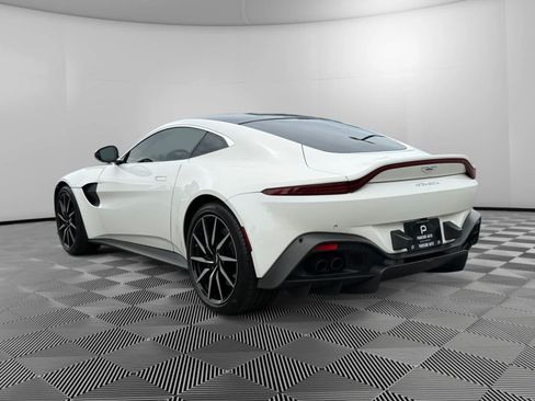 Used 2019 Aston Martin V8 Vantage Coupe RWD image 3