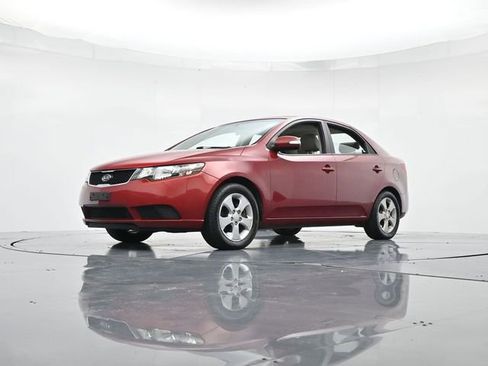 Used 2010 Kia Forte EX image 32