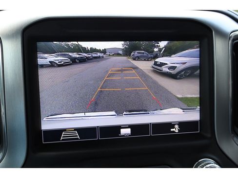 Used 2020 GMC Sierra 1500 SLE w/ SLE Value Package AWD/4WD image 38