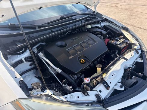 Used 2018 Toyota Corolla SE FWD image 20