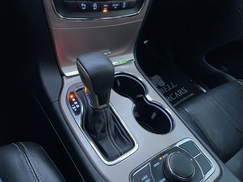 Used 2017 Jeep Grand Cherokee Limited image 59