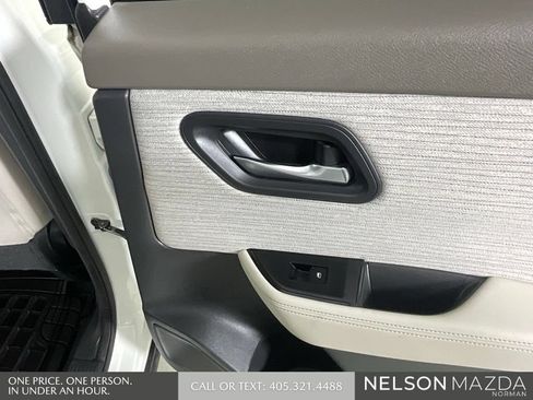 Used 2022 Nissan Rogue SV FWD image 23