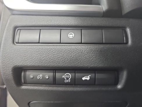 Used 2023 Nissan Rogue SL AWD/4WD image 31