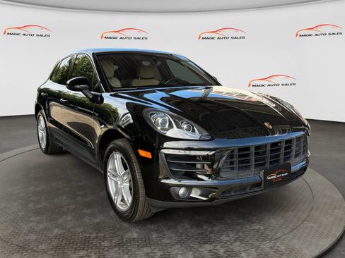 Used 2018 Porsche Macan Sport Edition AWD/4WD image 5