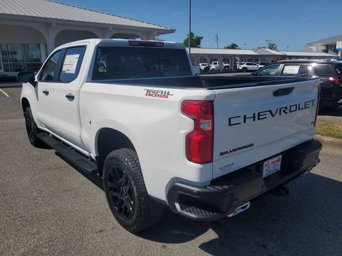 New 2026 Chevrolet Silverado 1500 LT Trail Boss w/ LT Trail Boss Premium Package AWD/4WD image 3