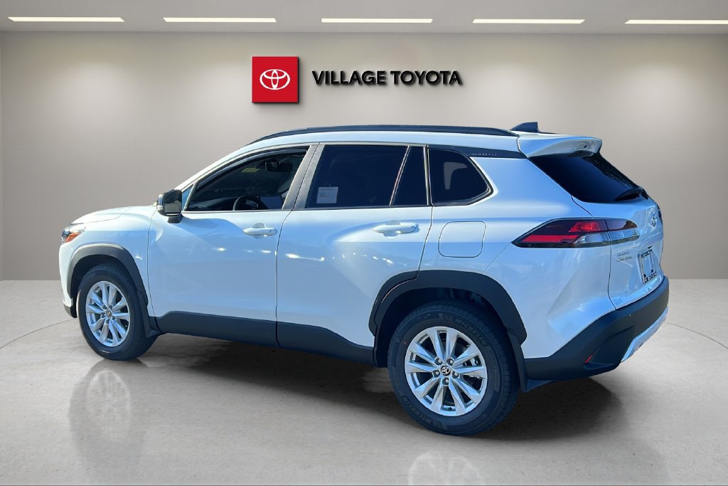New 2026 Toyota Corolla Cross LE FWD image 3