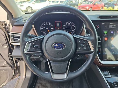 Used 2020 Subaru Outback Touring AWD/4WD image 17