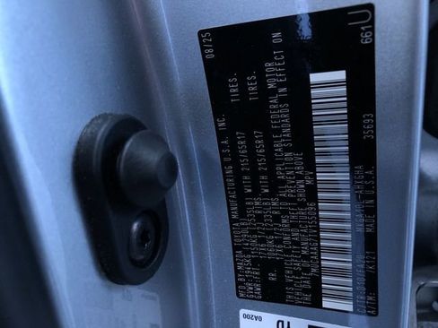 Certified 2026 Toyota Corolla Cross LE FWD image 34