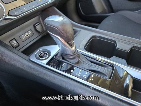 Used 2024 Nissan Sentra SV image 24