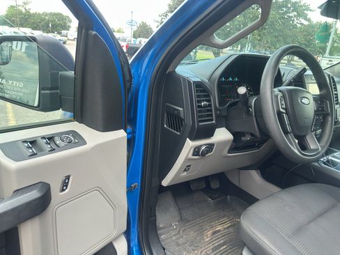 Used 2019 Ford F150 XL w/ Equipment Group 101A Mid AWD/4WD image 18
