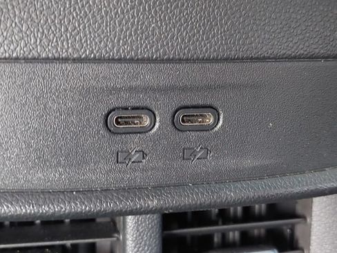 Used 2026 Chevrolet Equinox LT AWD/4WD image 21