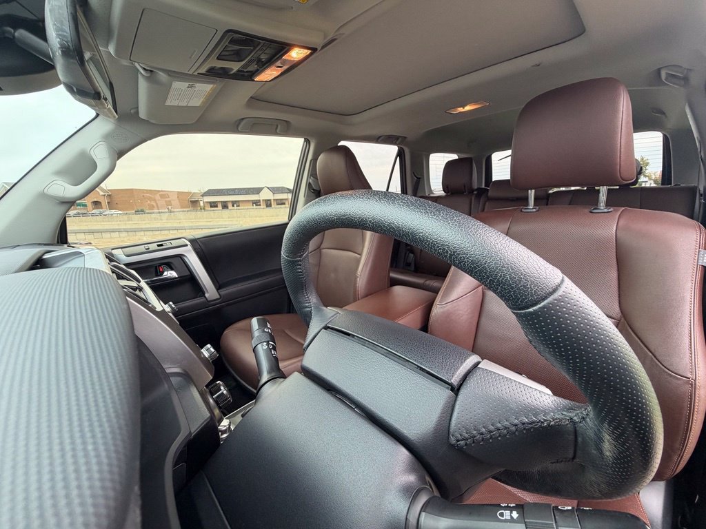 Used 2020 Toyota 4Runner Limited w/ Convenience Package AWD/4WD image 28