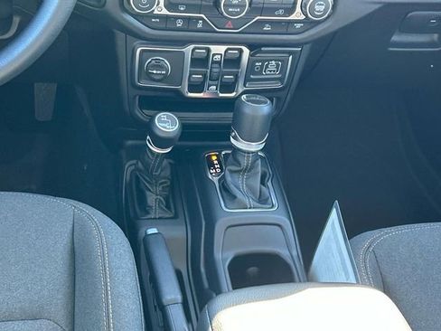 New 2026 Jeep Gladiator Sport image 16