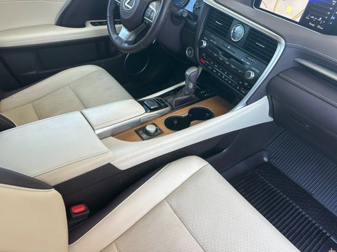 Used 2019 Lexus RX 350 AWD w/ Navigation Package image 16