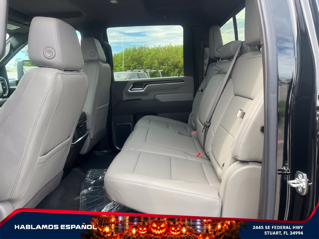 New 2026 GMC Sierra 2500 SLT w/ SLT Premium Package AWD/4WD image 11
