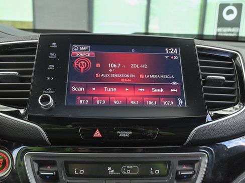 Used 2022 Honda Ridgeline Black Edition image 25