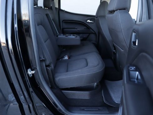 Used 2016 GMC Canyon SLE w/ Nightfall Edition image 28