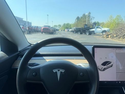 Used 2020 Tesla Model 3 Long Range AWD/4WD image 18
