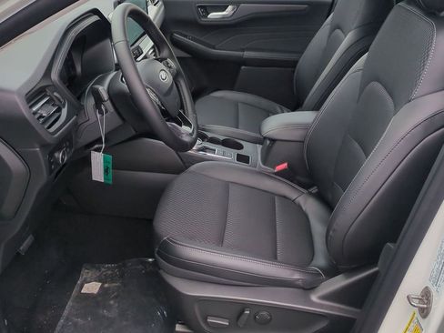 New 2026 Ford Escape SE image 13