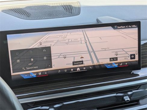 Used 2025 BMW X5 xDrive50e image 24