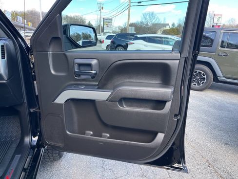 Used 2017 Chevrolet Silverado 1500 LT w/ LT Convenience Package AWD/4WD image 28