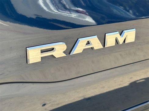 Used 2022 RAM 1500 Big Horn image 11