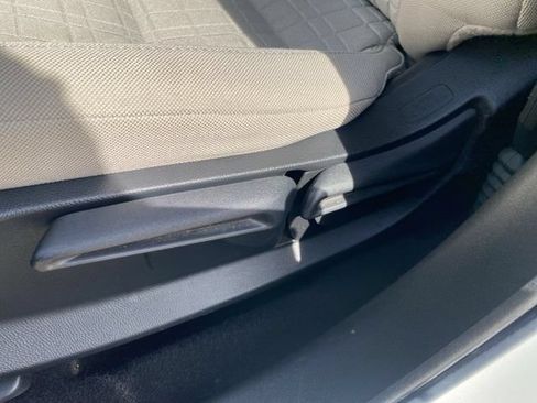 Used 2024 Honda HR-V LX image 28