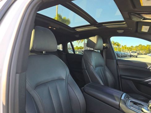 Used 2021 BMW X6 M50i w/ Executive Package image 11