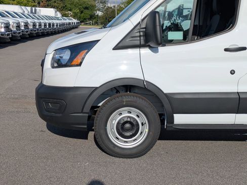New 2026 Ford Transit 250 148 Medium Roof RWD image 11