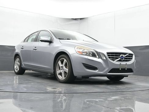 Used 2013 Volvo S60 T5 FWD image 33