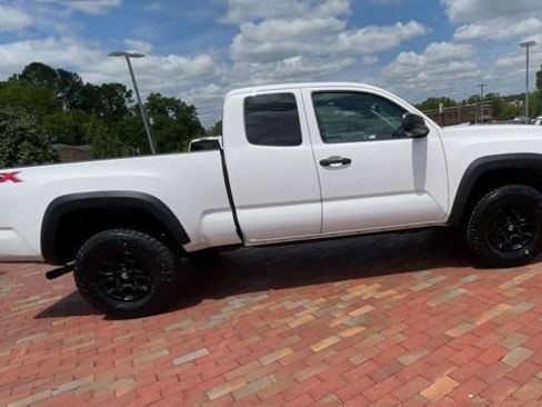 Used 2022 Toyota Tacoma SR w/ SX Package RWD image 2