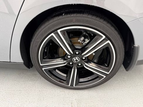 Used 2025 Honda Accord Sport image 6