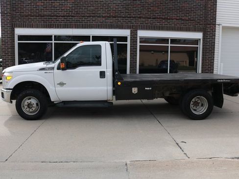 Used 2012 Ford F350 XLT w/ Snow Plow Prep Pkg image 2