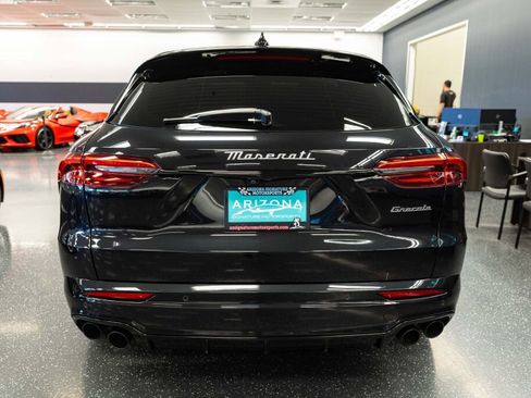 Used 2025 Maserati Grecale Modena image 7