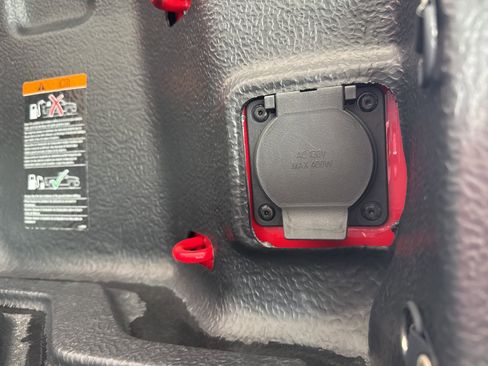 Used 2024 Chevrolet Silverado 1500 LT image 12