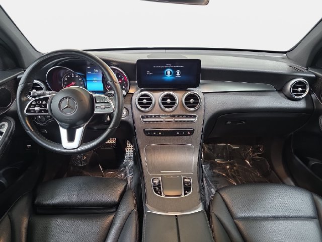 Used 2020 Mercedes-Benz GLC 300 4MATIC image 10