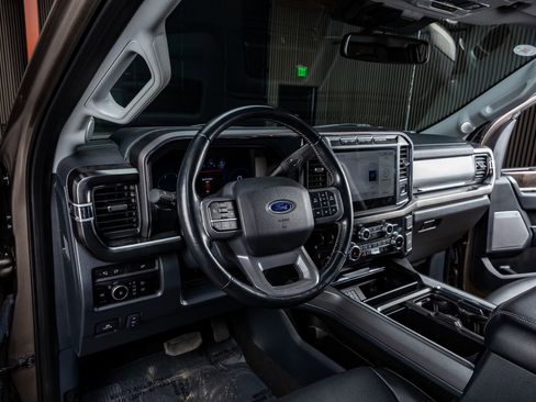 Used 2023 Ford F450 Lariat w/ Lariat Ultimate Package image 17