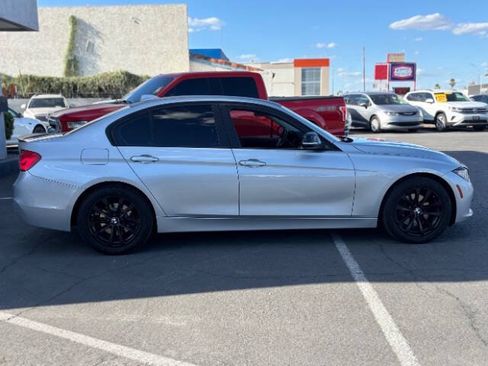 Used 2016 BMW 320i Sedan RWD image 2