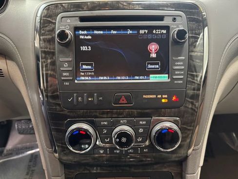 Used 2014 Buick Enclave Convenience AWD/4WD image 3