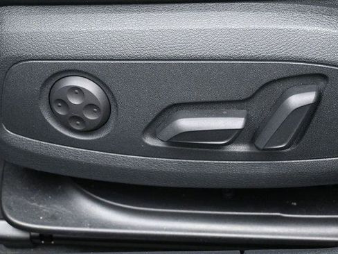 Used 2023 Audi A4 2.0T Prestige image 10