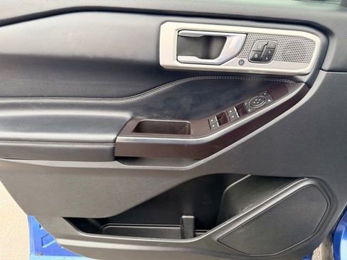 Used 2020 Ford Explorer Limited AWD/4WD image 16