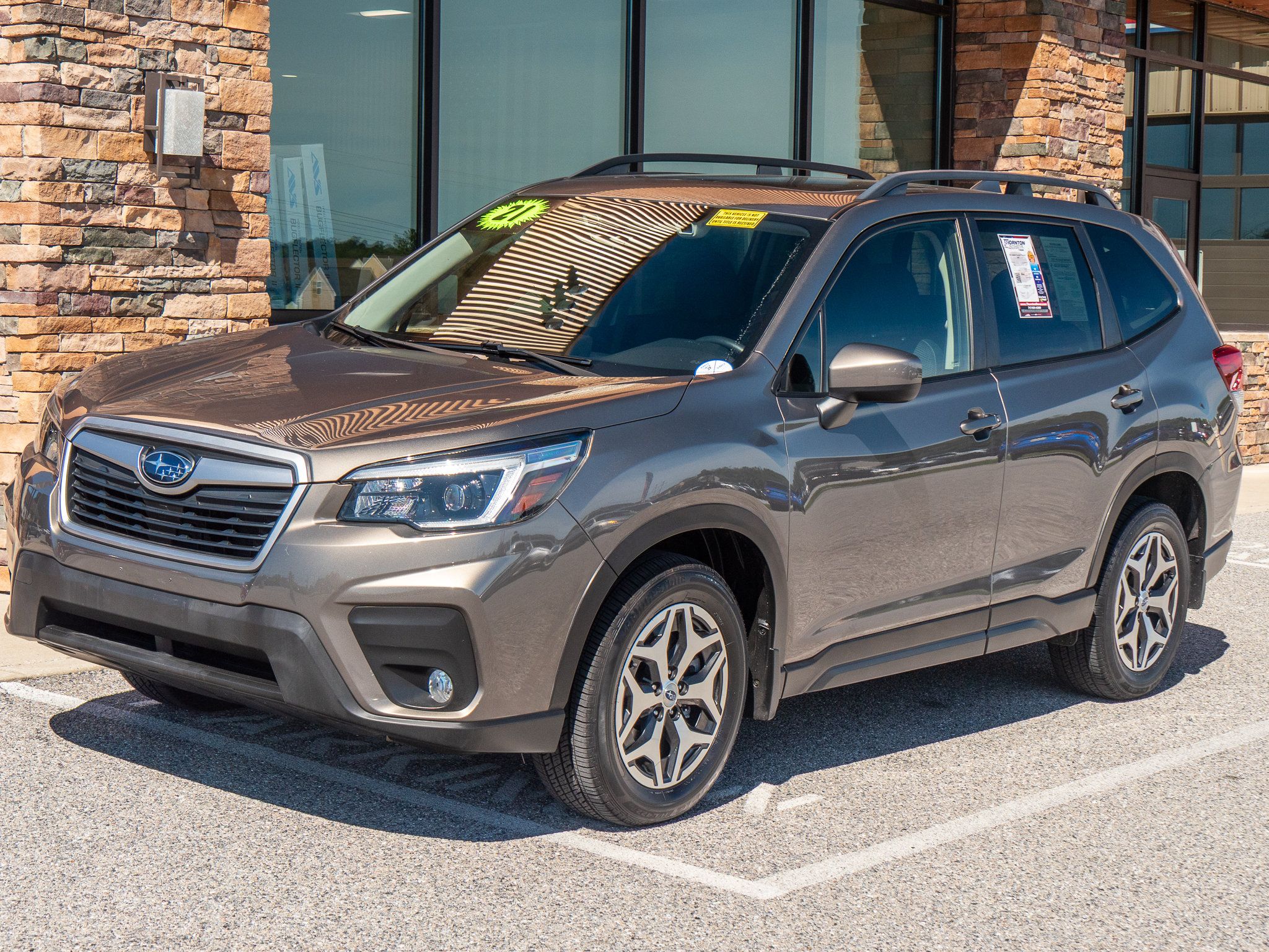 Used 2021 Subaru Forester Premium AWD/4WD image 7