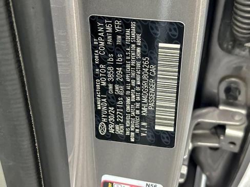 Used 2024 Hyundai Elantra SEL FWD image 27