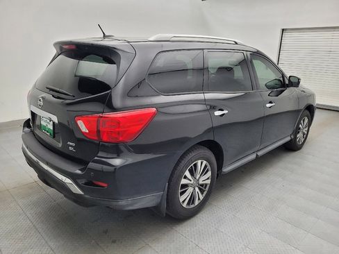 Used 2018 Nissan Pathfinder SL image 9